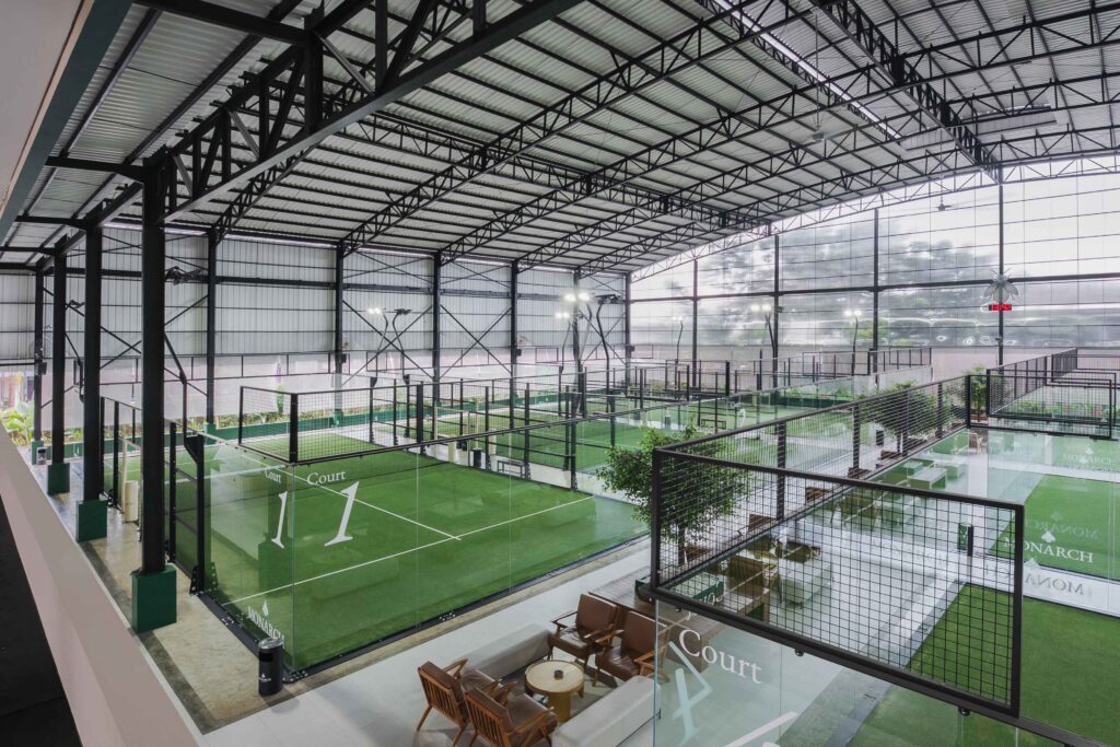 Padel Berkonsep Stadium Experience