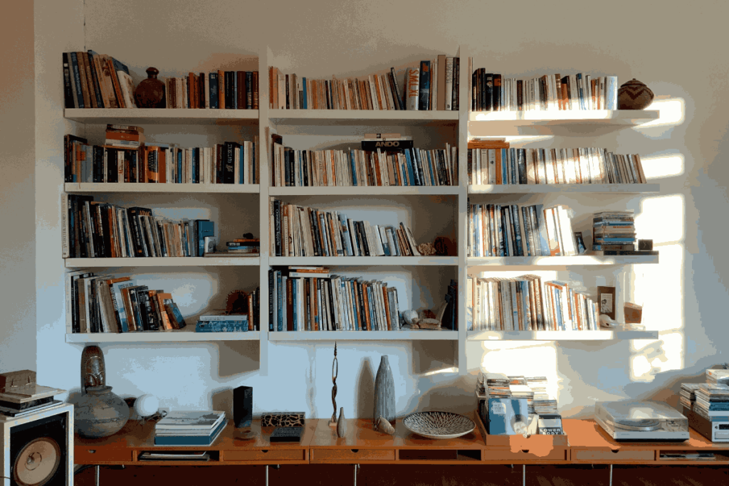 Perpustakaan di rumah