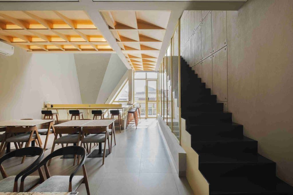 Lantai 2 Kara Lil Sis Café