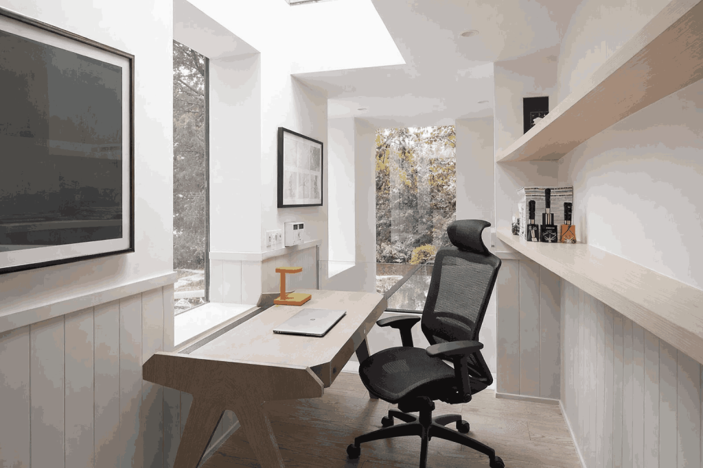 ruang kerja di ruang tamu