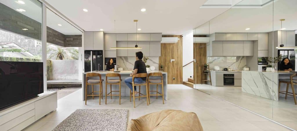 ruang makan keluarga